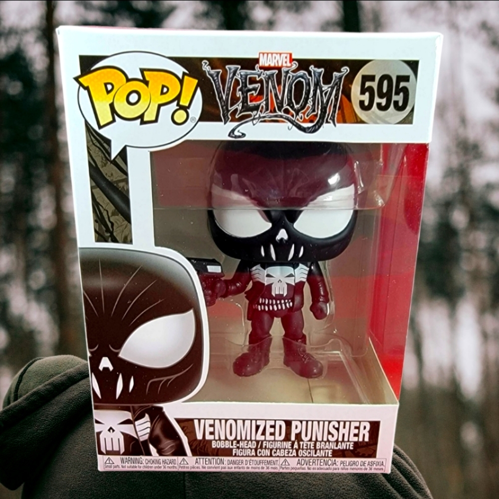 Venomized punisher funko # 595 (nib) With pop protector